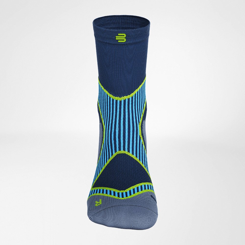 Image of Run Performance Midcut Socks Front
