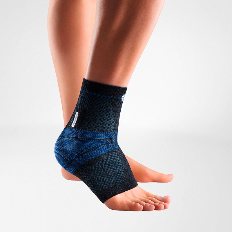 Bauerfeind MalleoTrain ankle support brace packaging with a visual of the product in use, featuring stabilization technology.