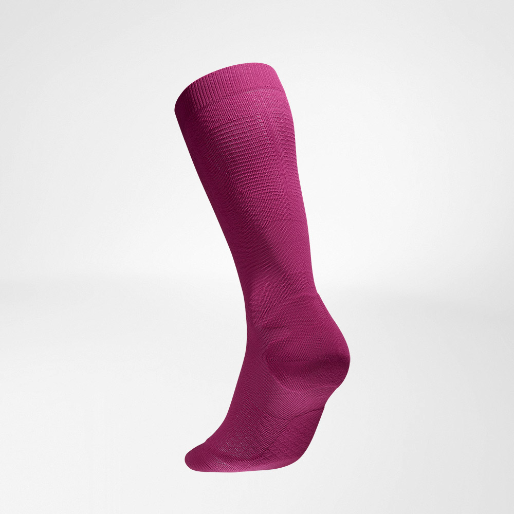 Run Ultralight Compression Socks Berry Back Angle Image of Run Ultralight Compression Socks Berry Back Angle