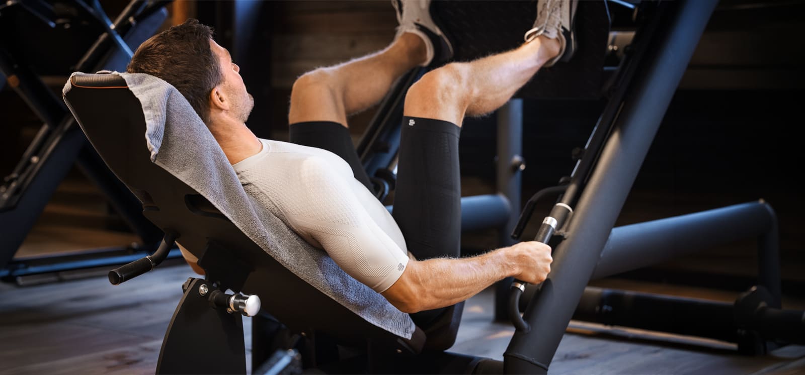 category-comp-tights-hero-2