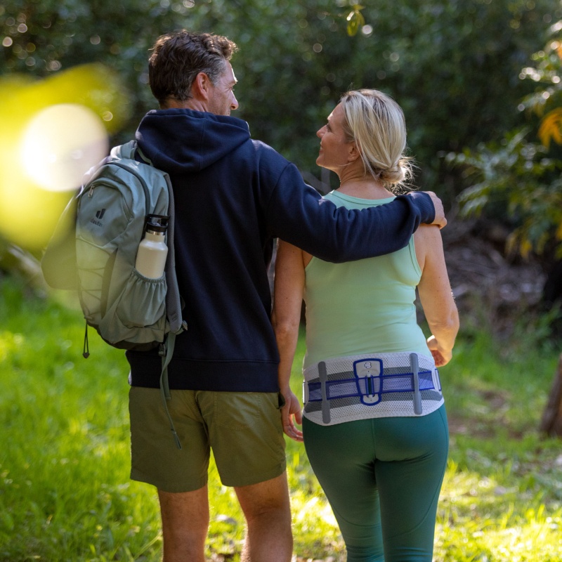 Bauerfeind's SacroLoc SI joint belt relieves pain felt in the lower back.